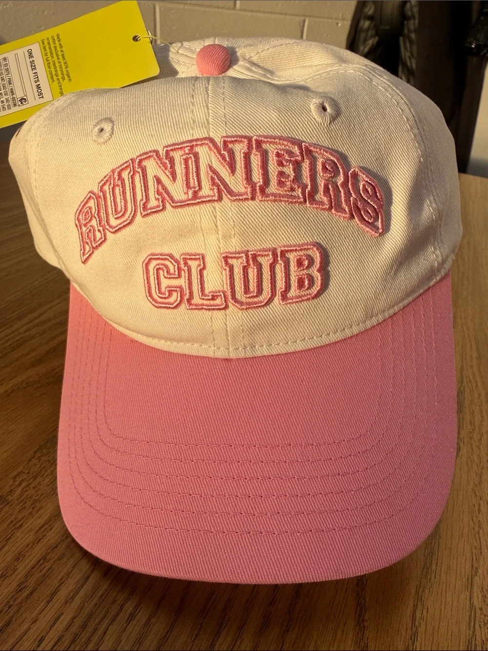 “RUNNERS CLUB” ALL IN MOTION BASEBALL HAT CAP WHITE PINK ADJUSTABLE ATHLETIC OS